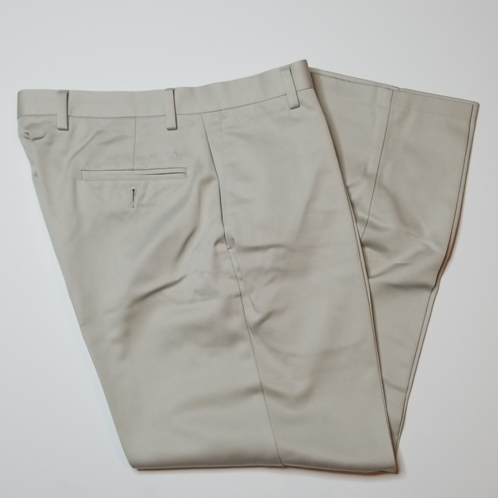 Dockers Premium never-iron 36x30 Men's Slacks